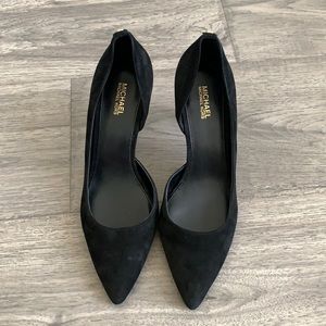 Michael Kors suede pump